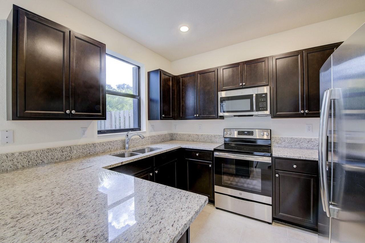 6574 S Anise Ct - Photo 2 of 26