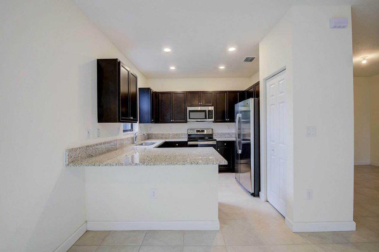 6574 S Anise Ct - Photo 3 of 26