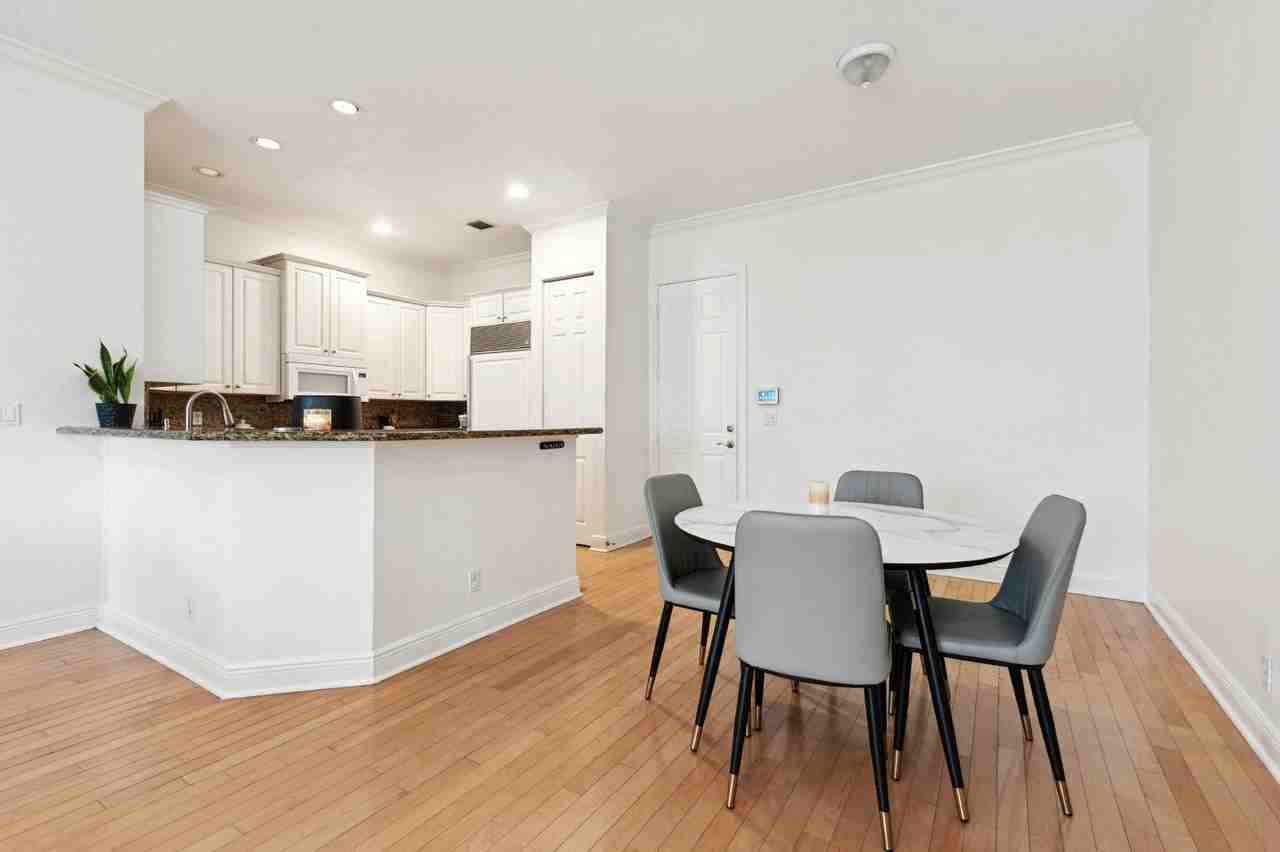 1416 Ne 4th Ct #1416 - Photo 7 of 19
