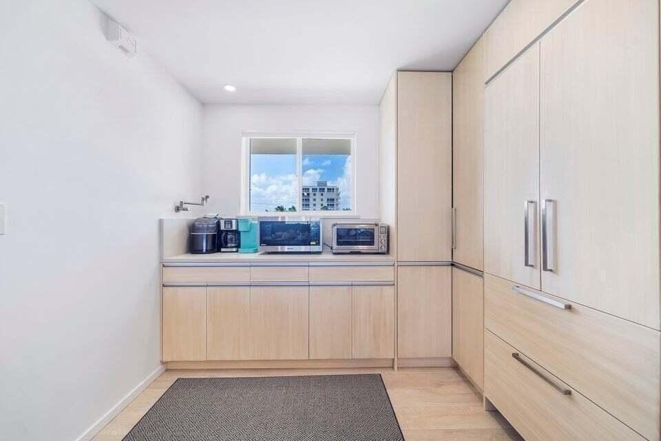 350 Beach Rd #305 - Photo 7 of 29