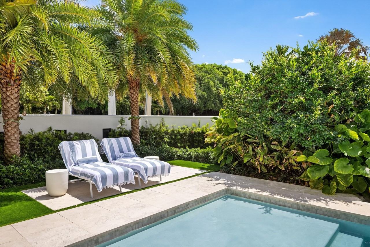 734 S Ocean Blvd - Photo 7 of 50