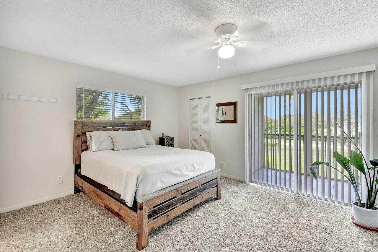 7185 Huntington Ln #301 - Photo 4 of 22