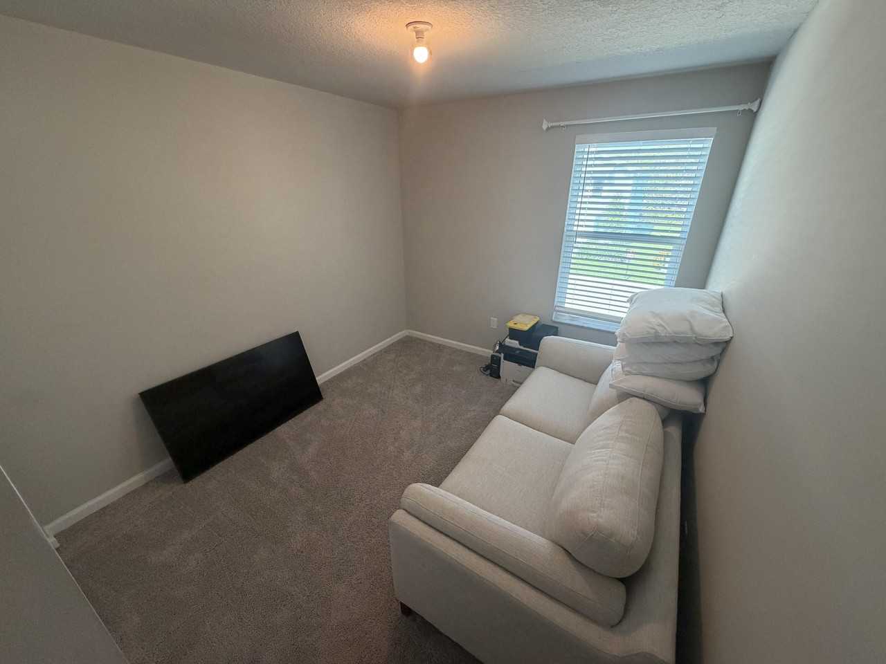 900 Seabright Ave - Photo 4 of 25