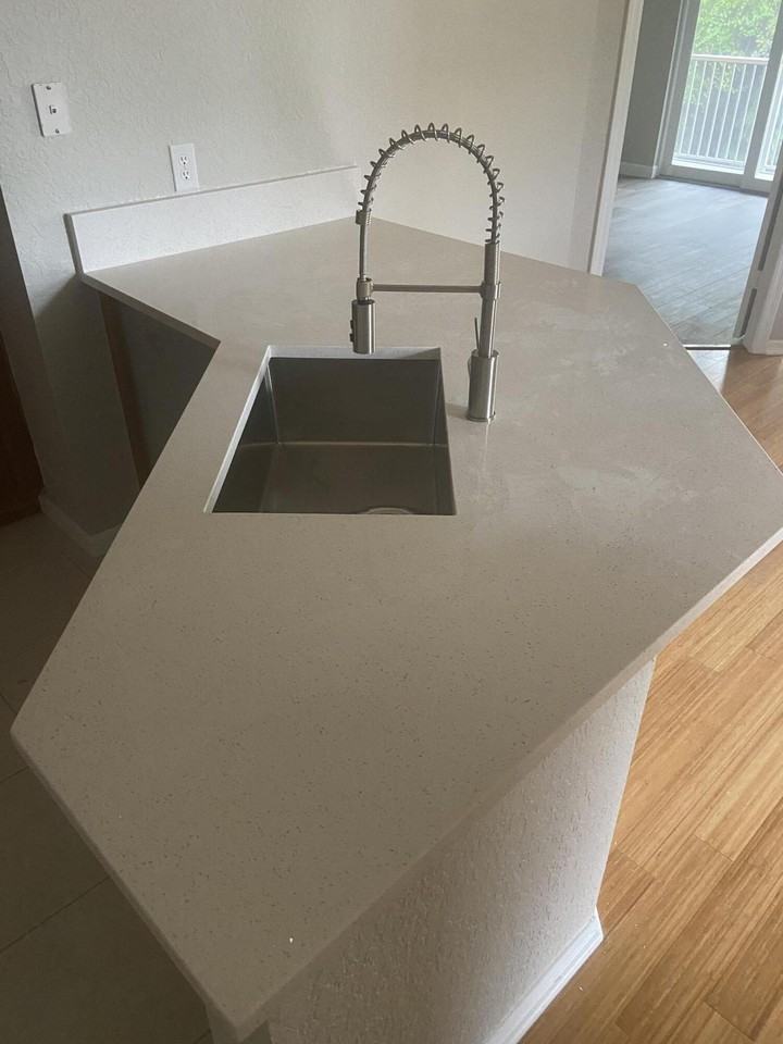 152 Village Blvd #H - Photo 6 of 32