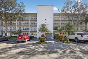 featured image of 101 Sw 132nd Way #418J