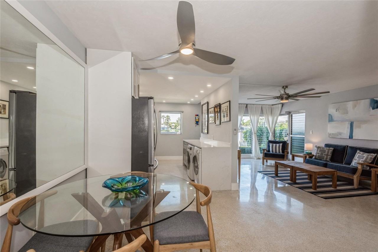 561 Bayshore Dr #6 - Photo 4 of 12