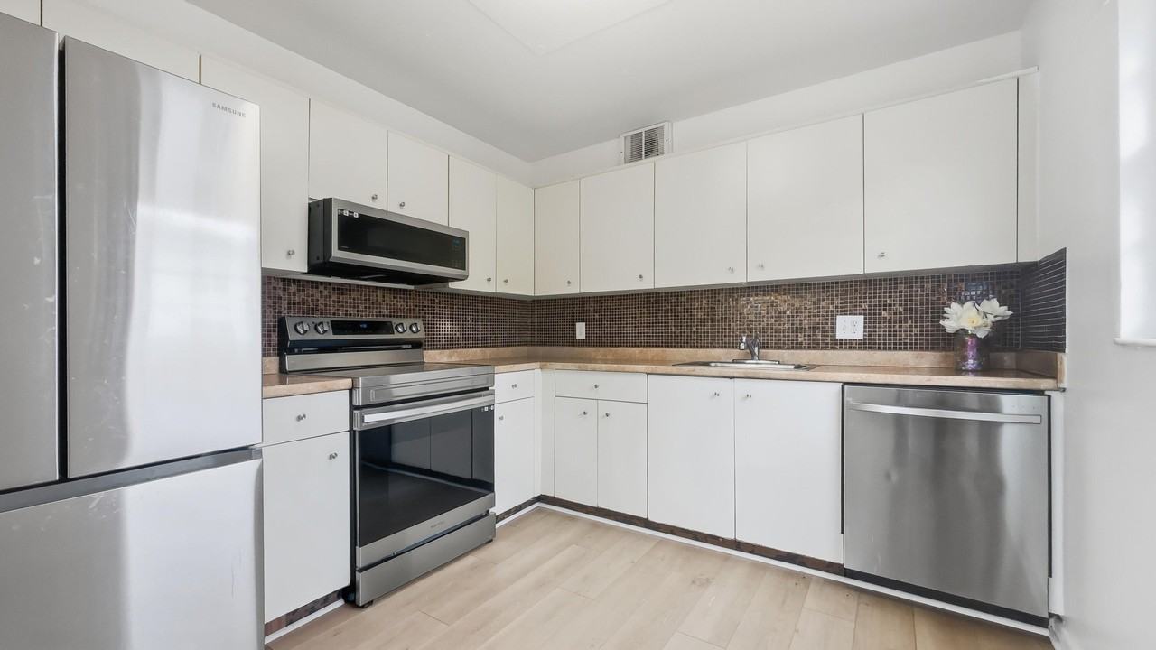 13250 Sw 4th Ct #318G - Photo 7 of 25
