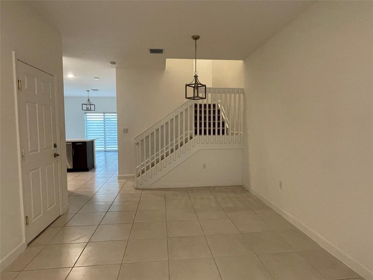 4678 Santa Cruz Way - Photo 6 of 24