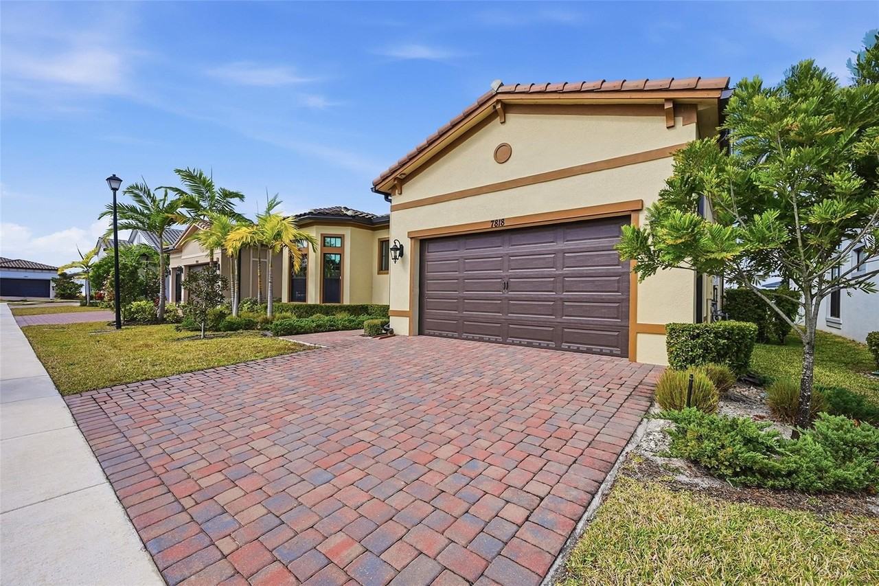 7818 Rowan Ter - Photo 3 of 31
