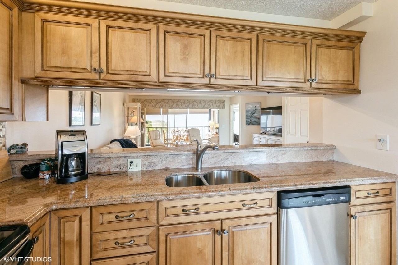 275 Palm Ave #B403 - Photo 4 of 18