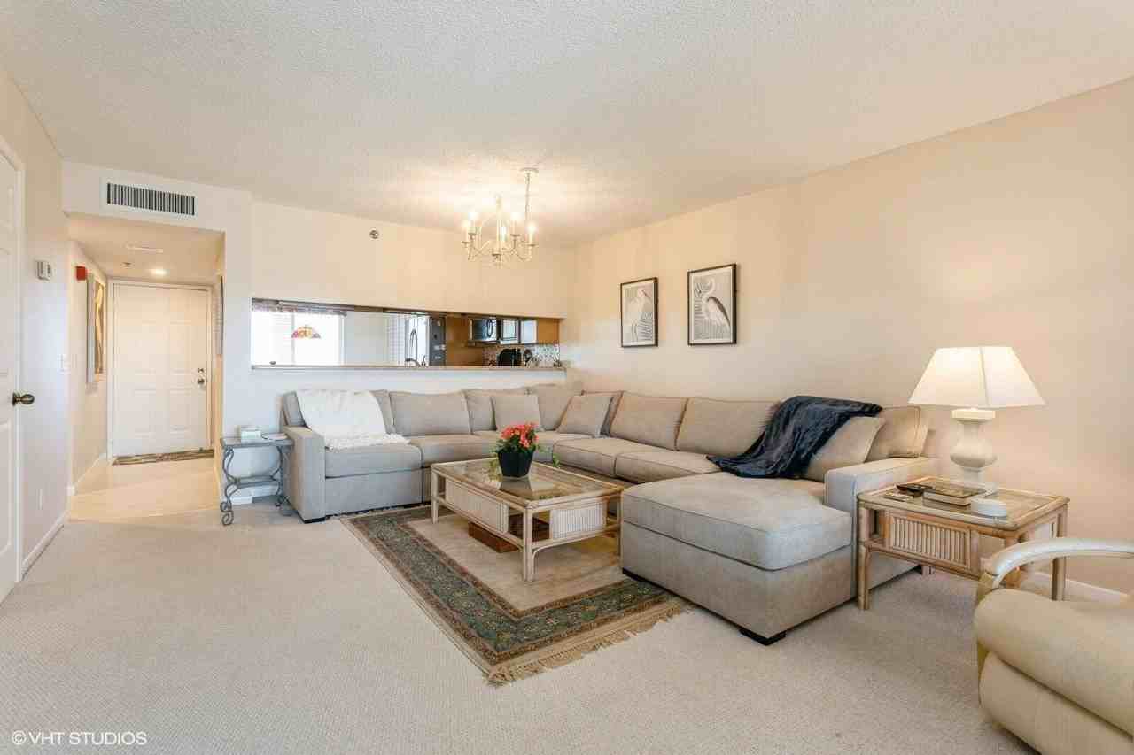 275 Palm Ave #B403 - Photo 7 of 18