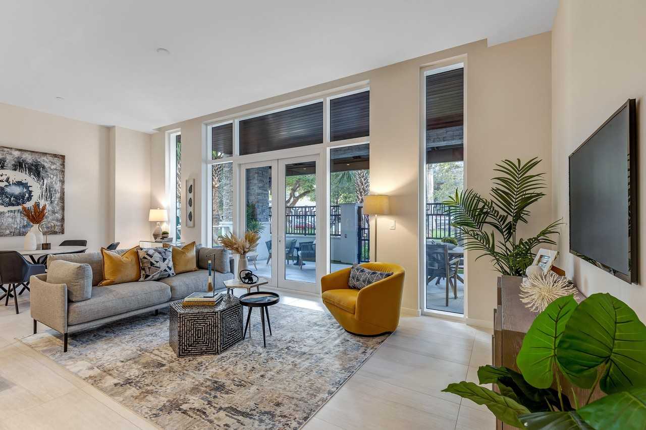 200 Se Mizner Blvd #106