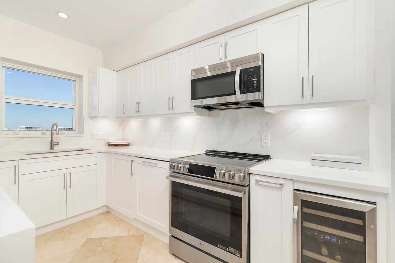 2773 S Ocean Blvd #PH5 - Photo 7 of 40