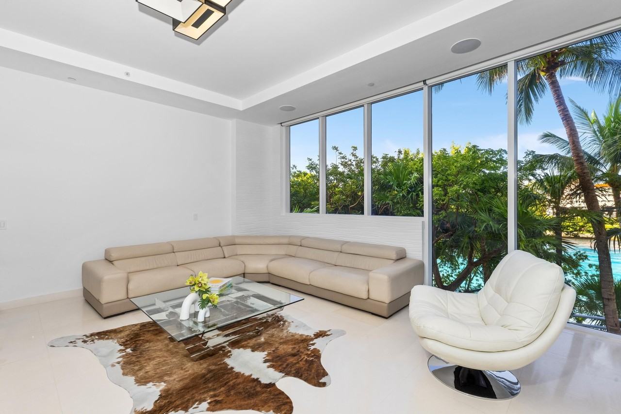 1000 S Ocean Blvd #110 - Photo 5 of 50
