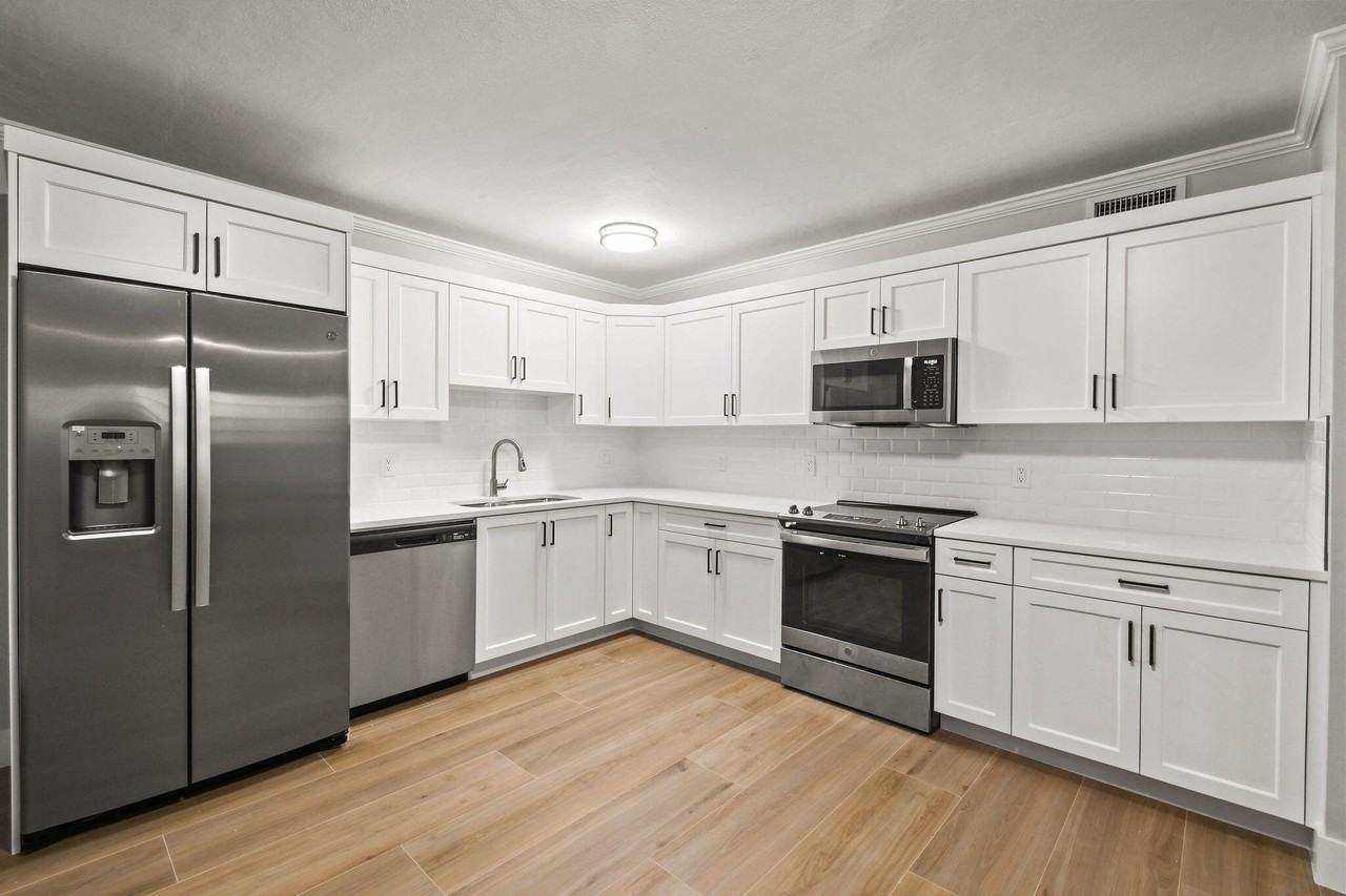 324 Southwind Dr #15 - Photo 4 of 29