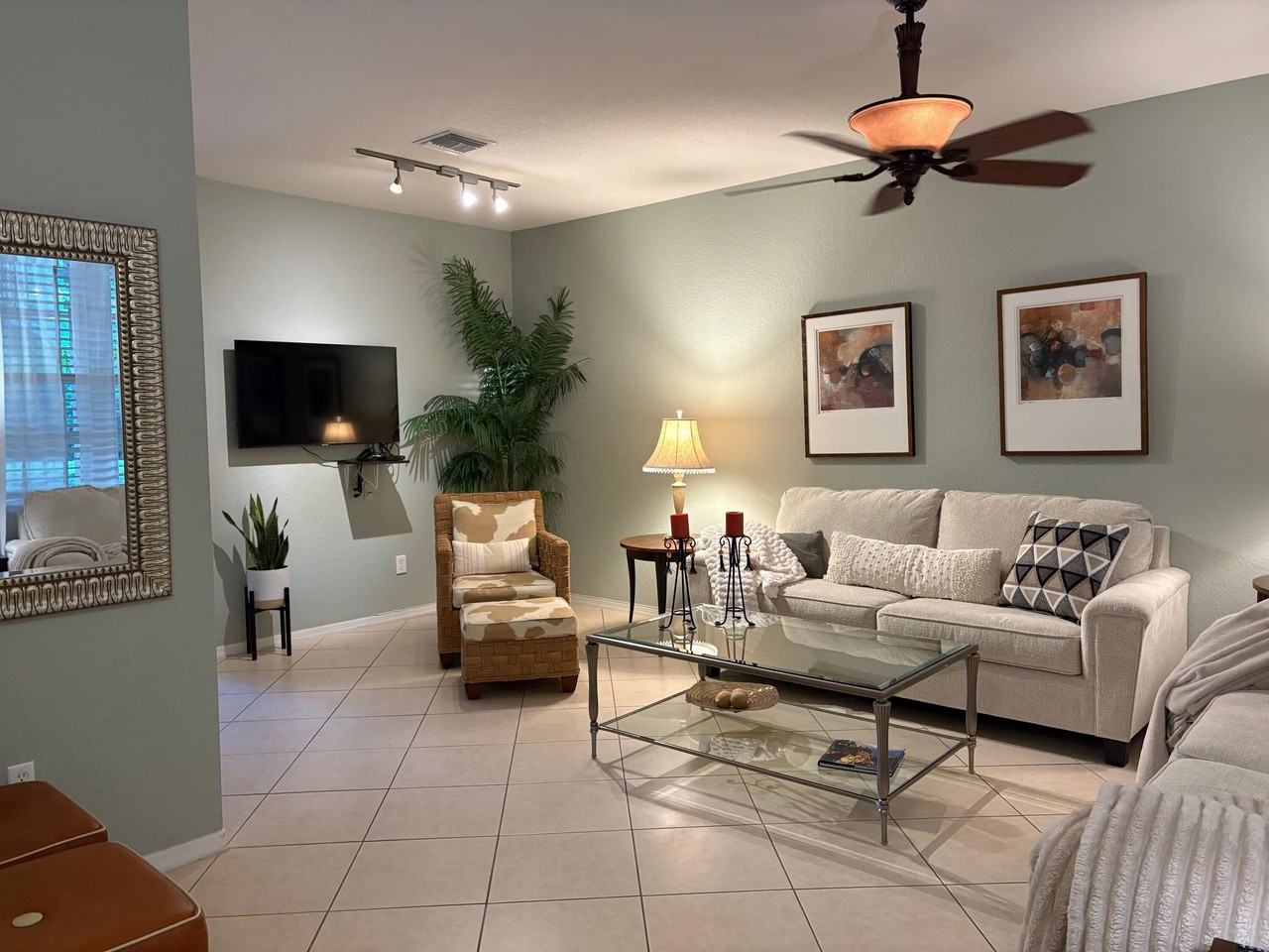 188 W Thatch Palm Cir - Photo 2 of 10