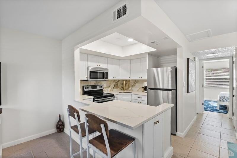 2319 Tamarind Dr #102 - Photo 7 of 28