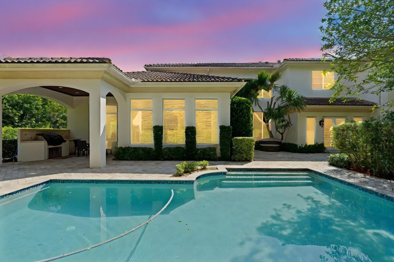 4102 S Ocean Blvd - Photo 4 of 37