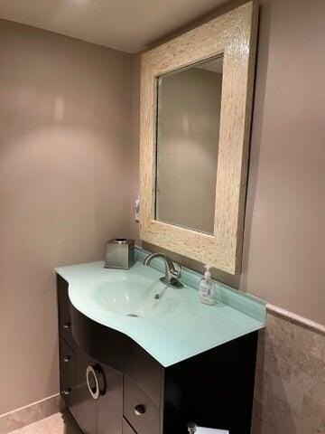 11234 Green Lake Dr #102 - Photo 4 of 14