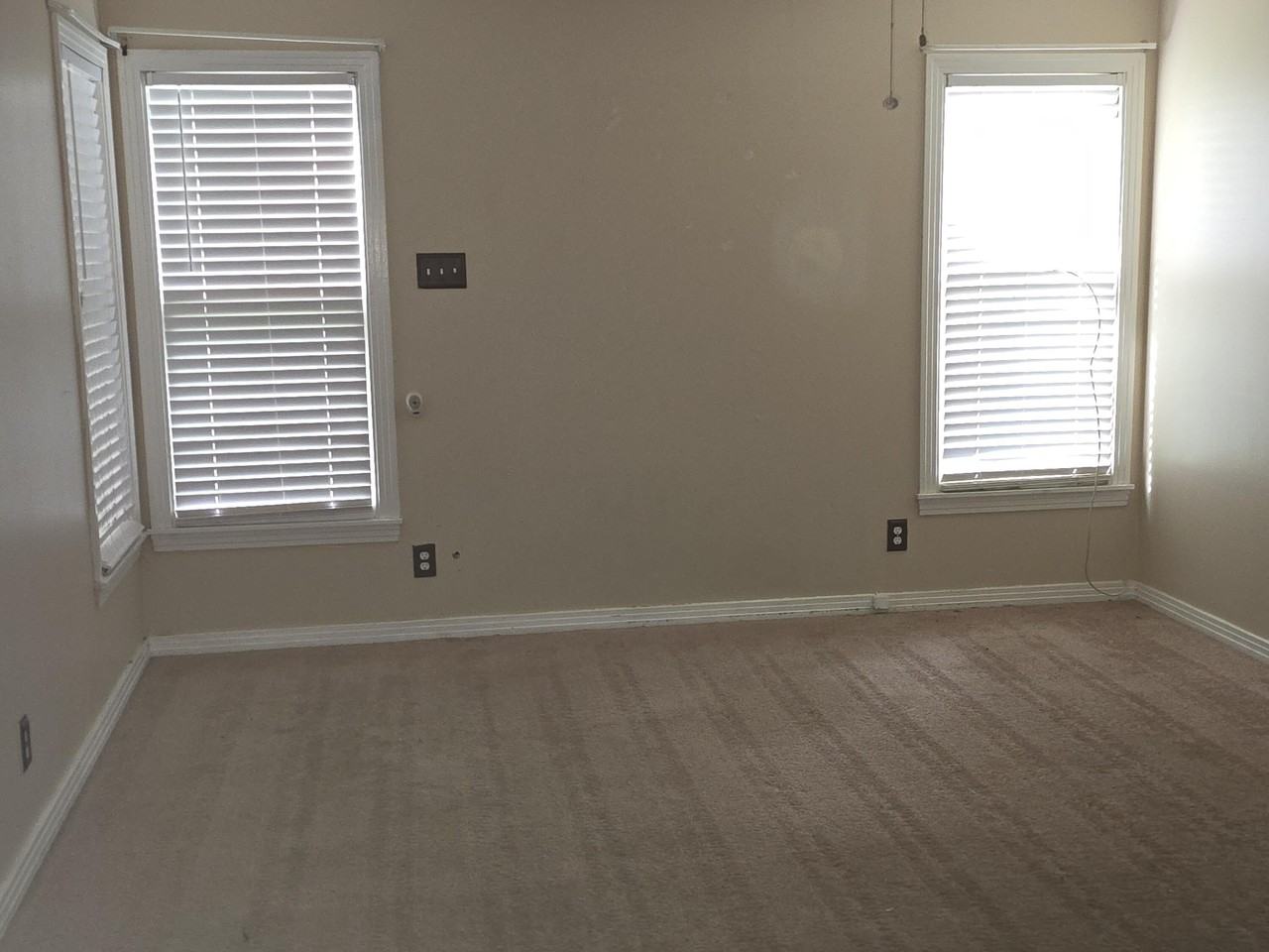 2505 W Harris Ave - Photo 6 of 7