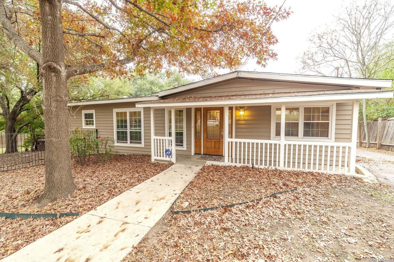4750 View Dr - Photo 6 of 21