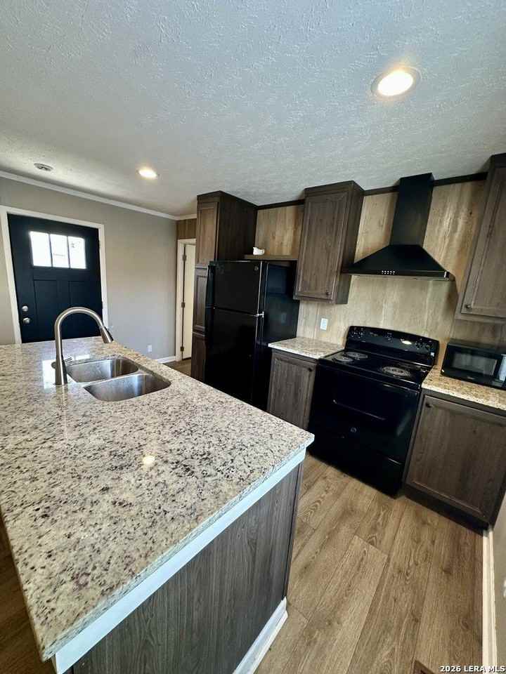8622 S Zarzamora St #423 - Photo 2 of 19