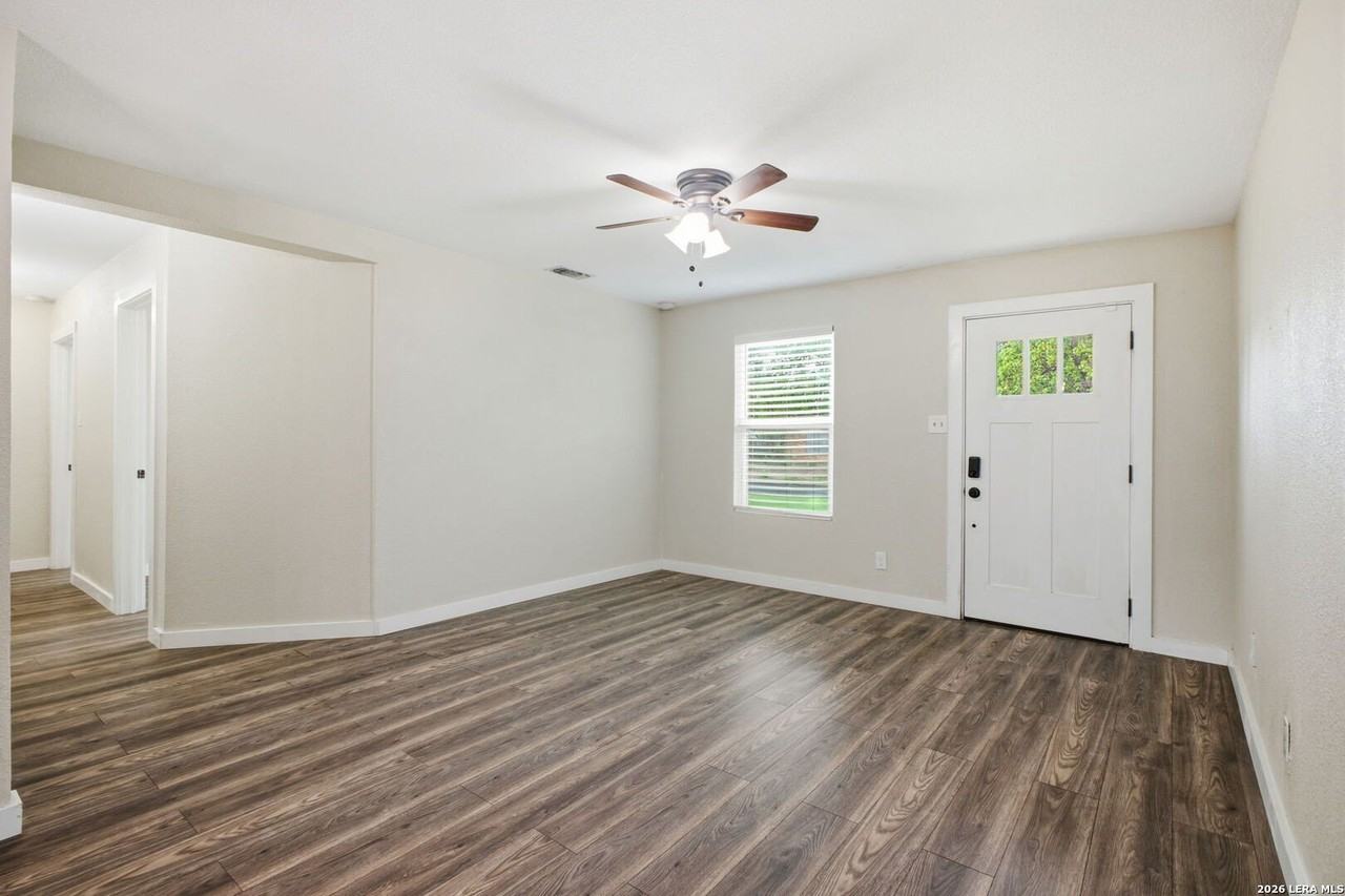 435 Creath Pl - Photo 4 of 22