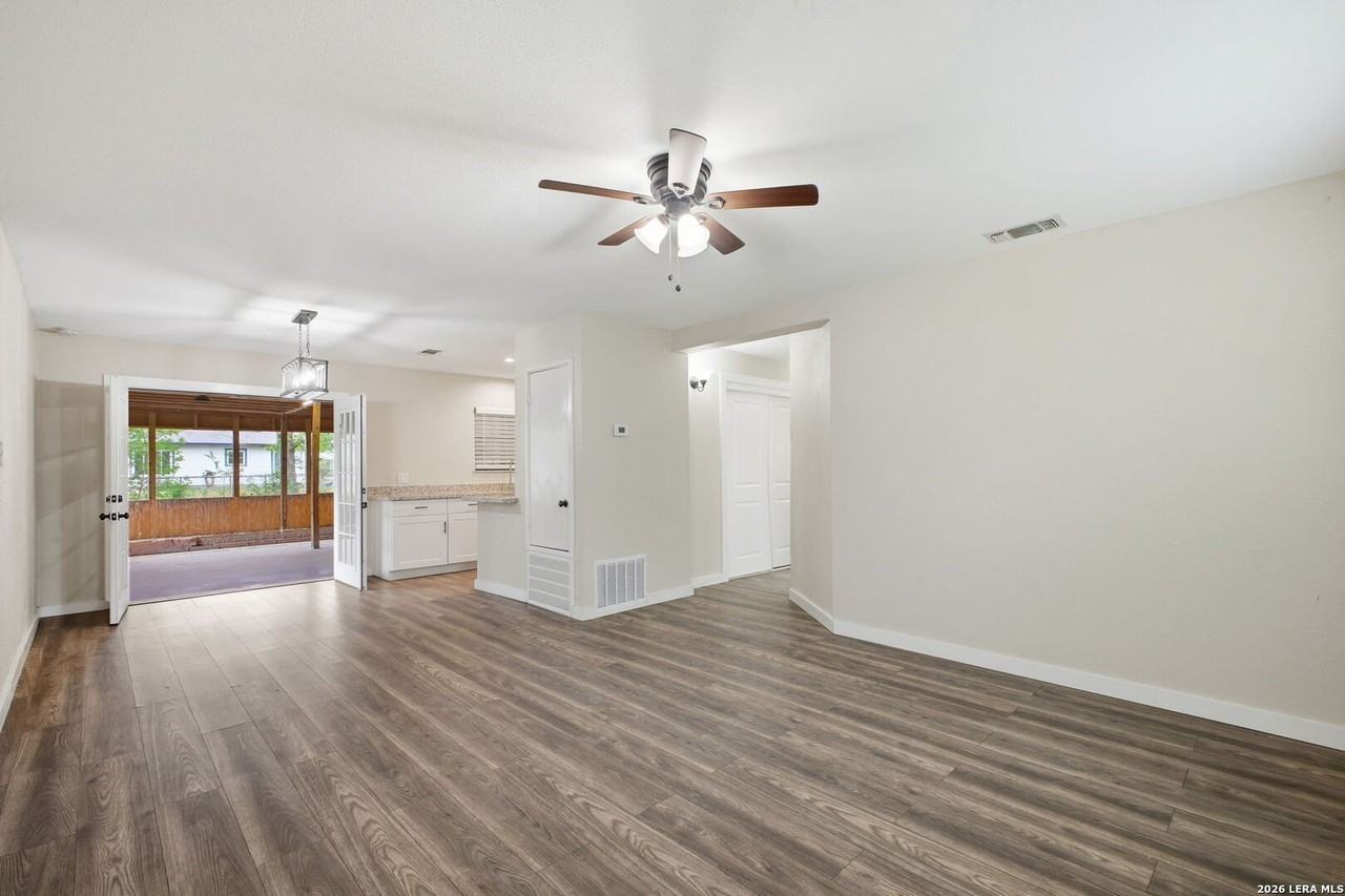 435 Creath Pl - Photo 5 of 22