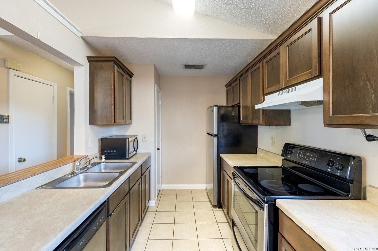 9140 Timber Path #2204 - Photo 7 of 18
