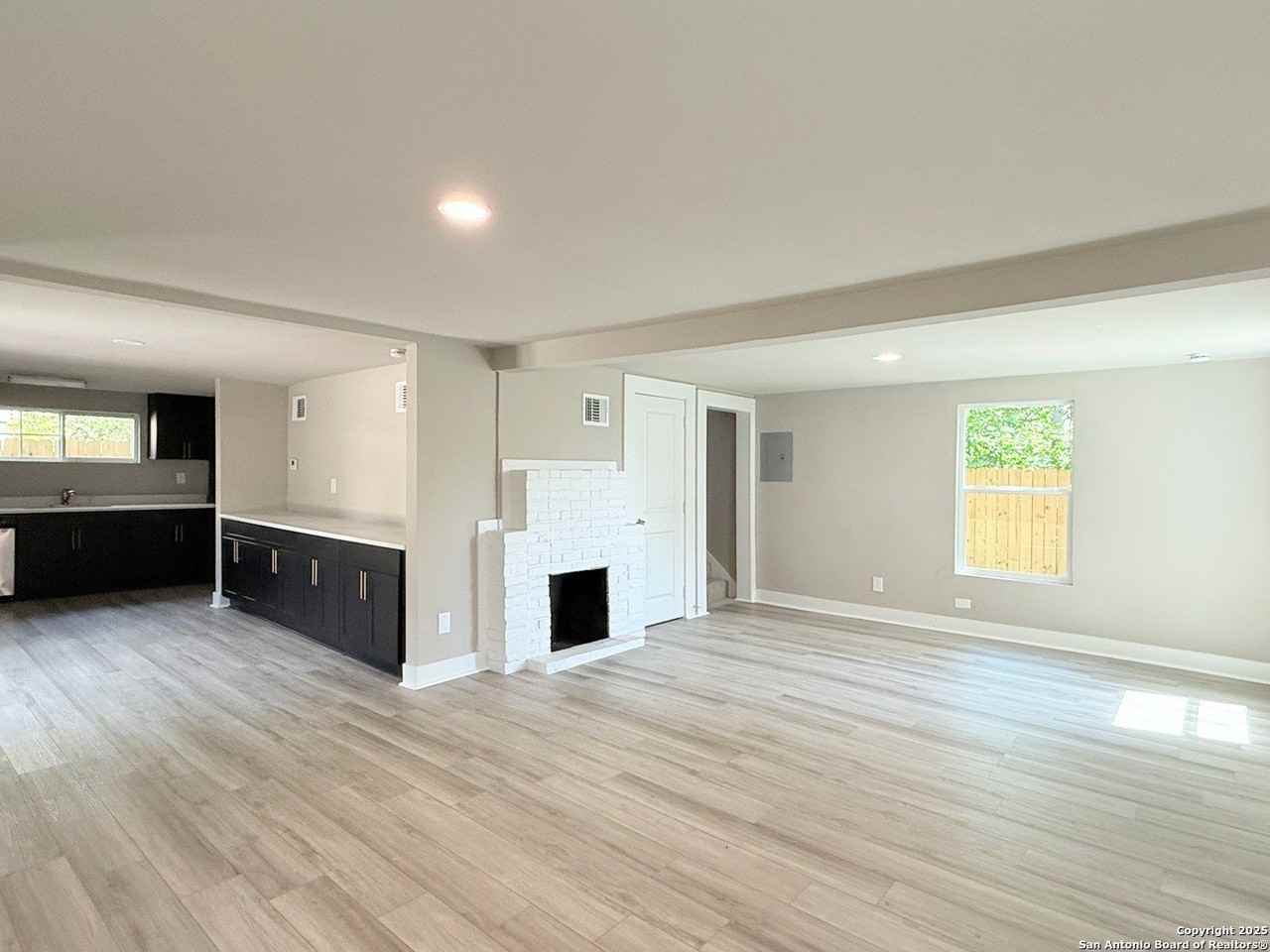 312 Avondale Ave - Photo 3 of 30