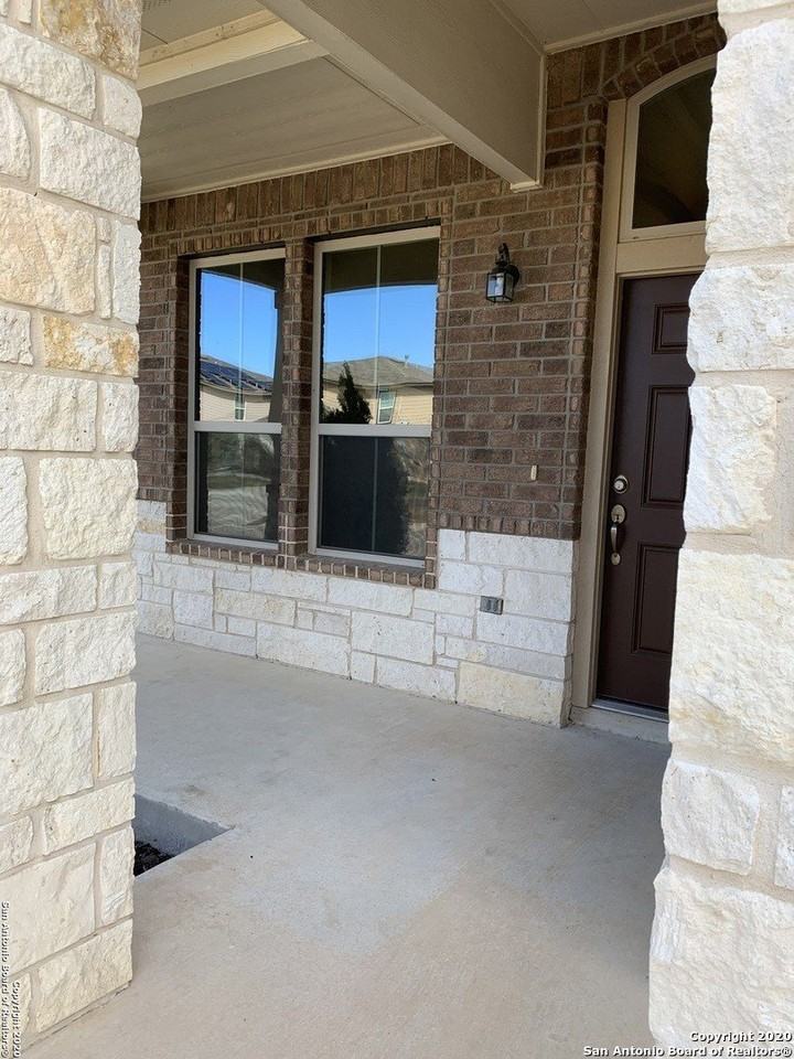 8418 Meadow Plns - Photo 3 of 27