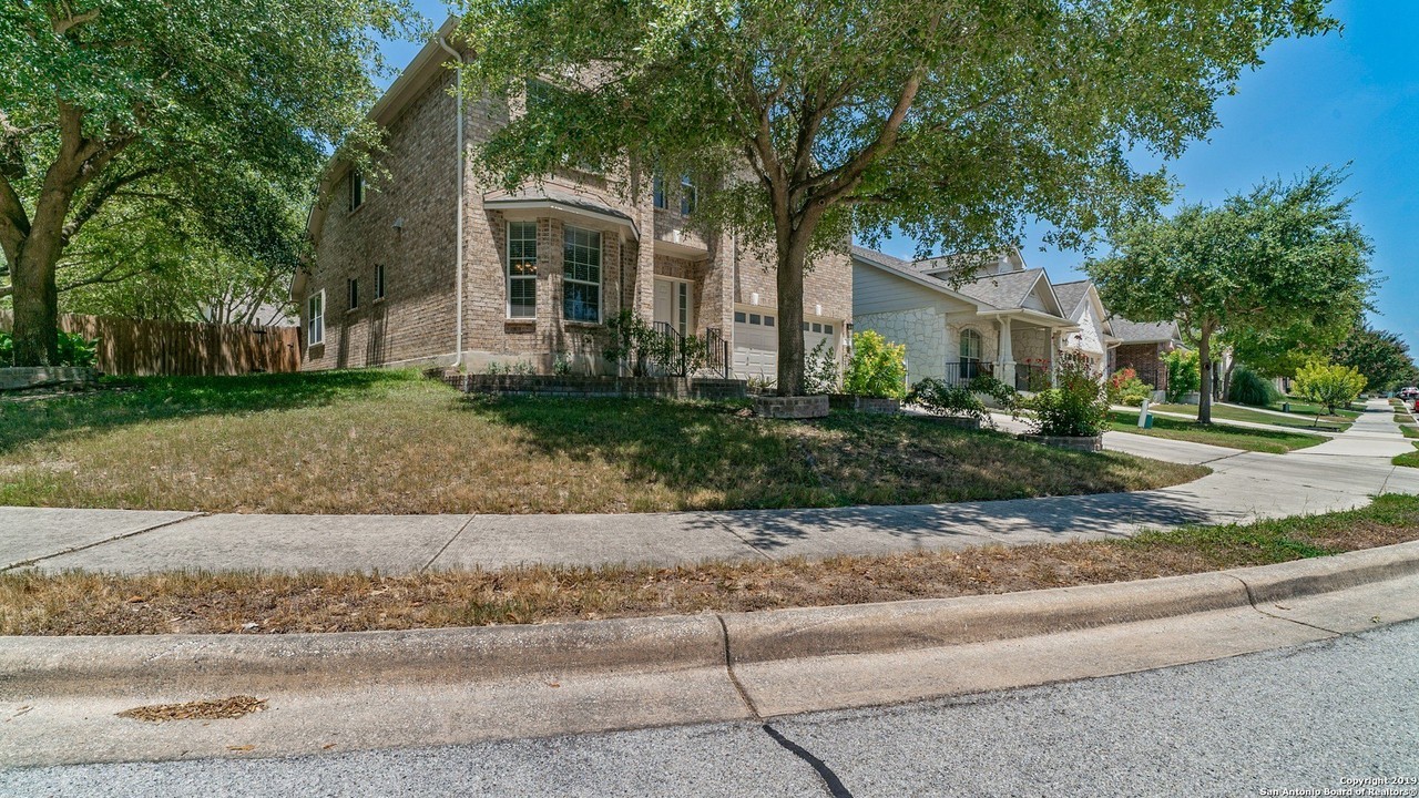 501 Ginsberg Dr - Photo 2 of 25