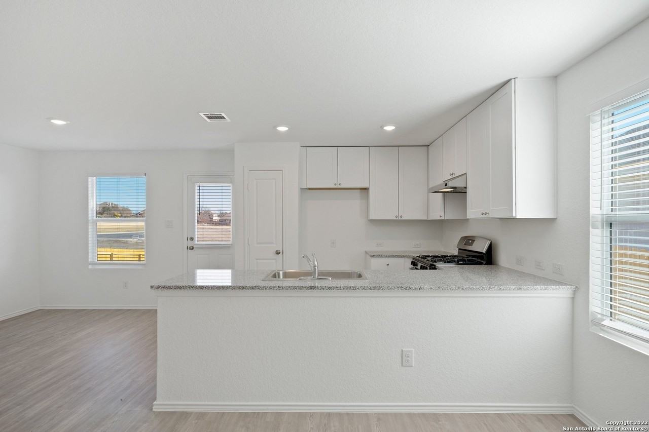 5510 Basil Chase - Photo 6 of 31