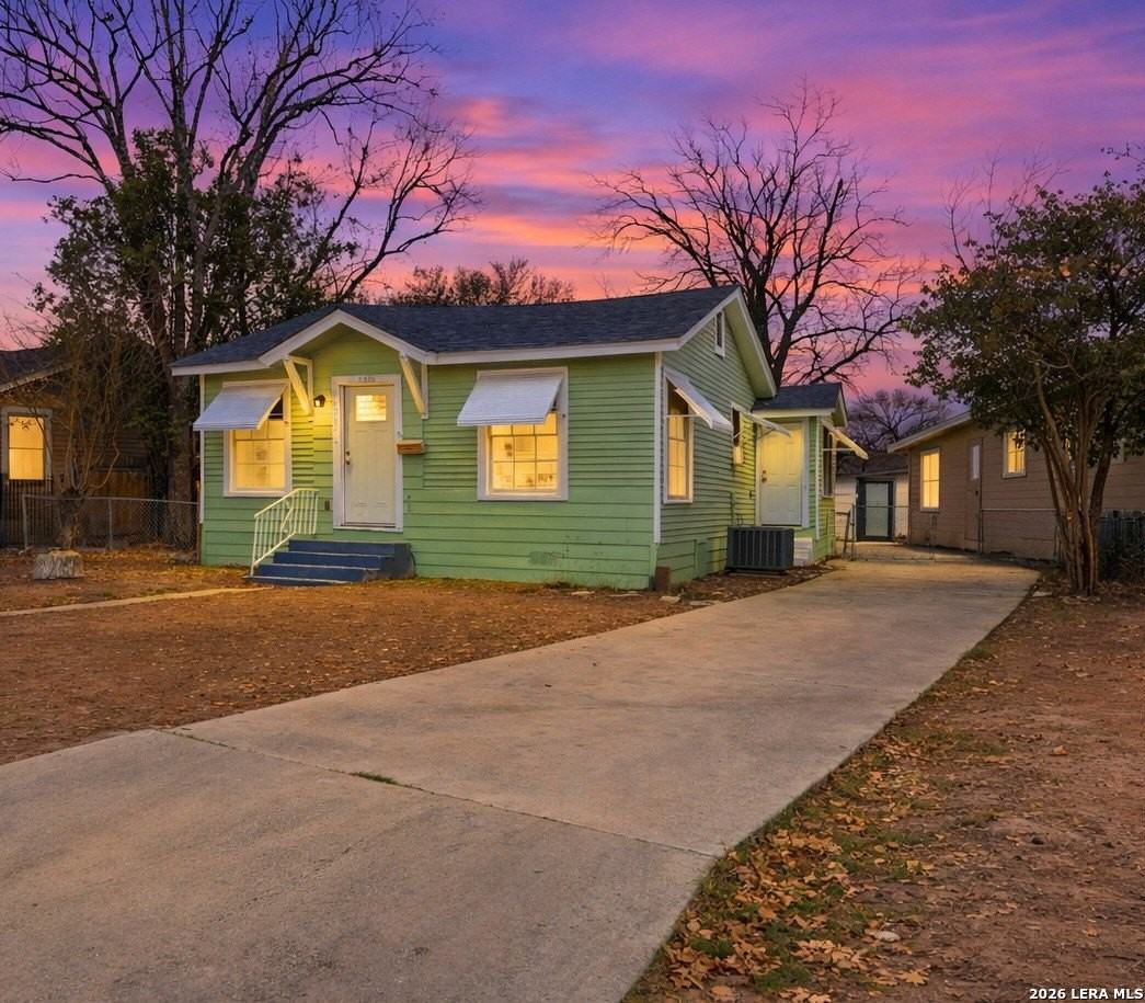 1235 Sims Ave - Photo 4 of 28