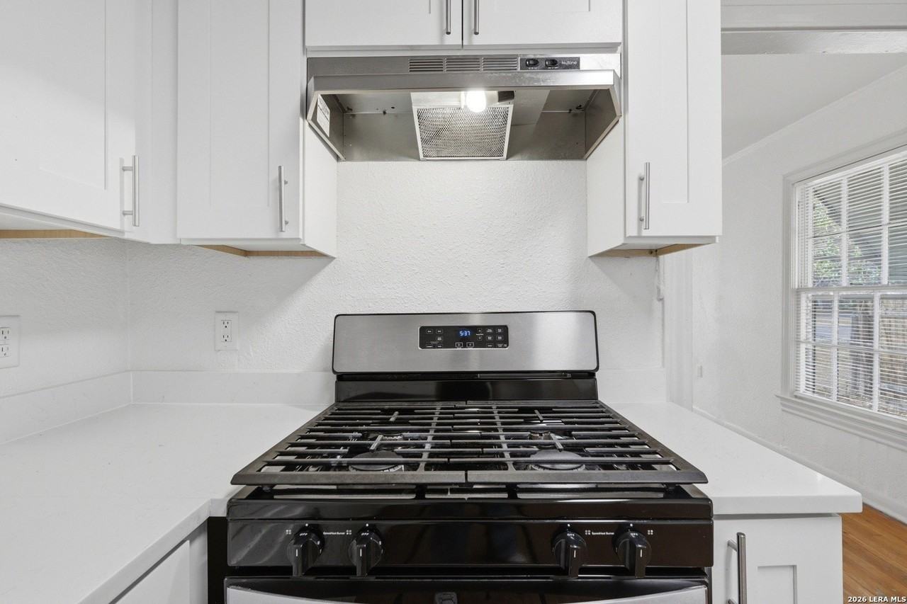 1235 Sims Ave - Photo 7 of 28