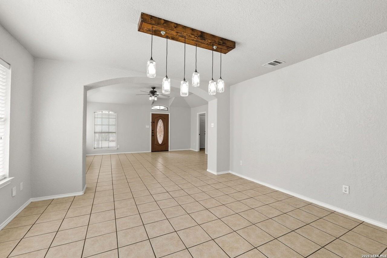 6726 Raintree Path - Photo 7 of 22
