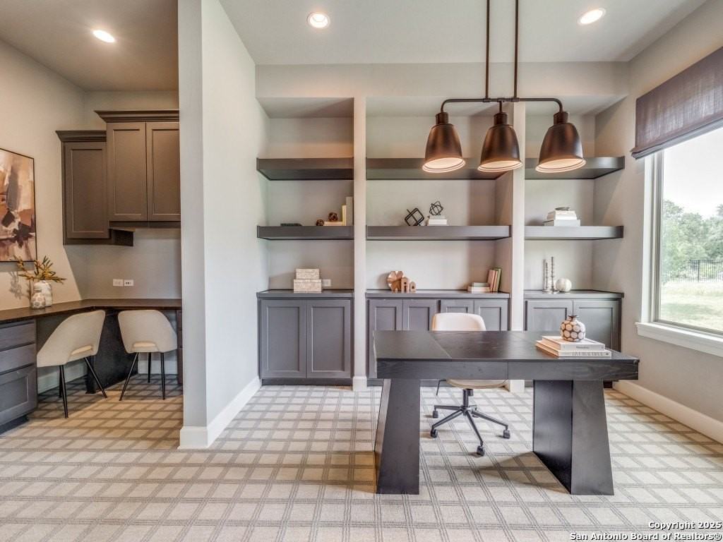 1410 Burgundy - Photo 4 of 45