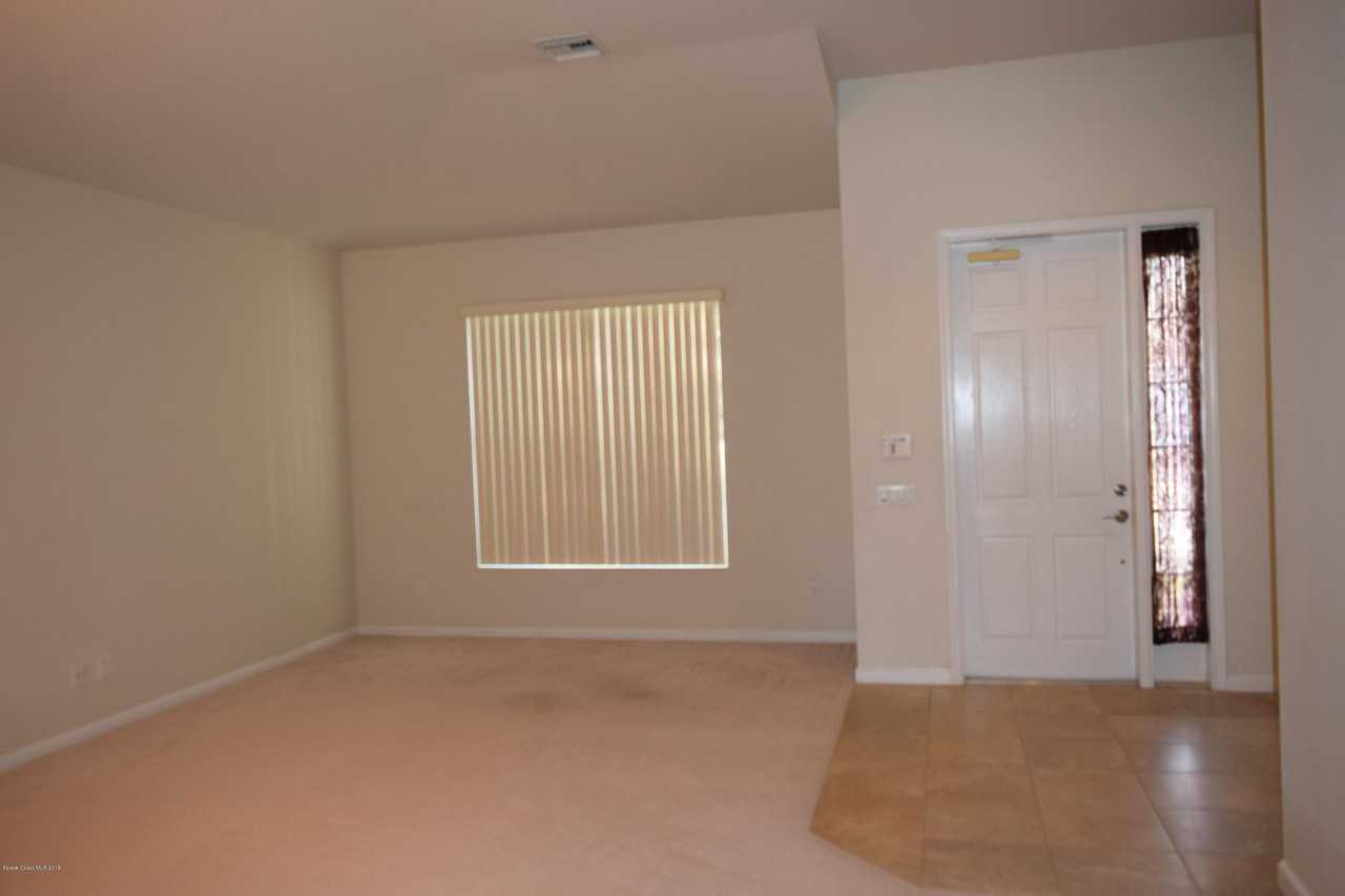 1783 Dittmer Cir Se - Photo 2 of 20