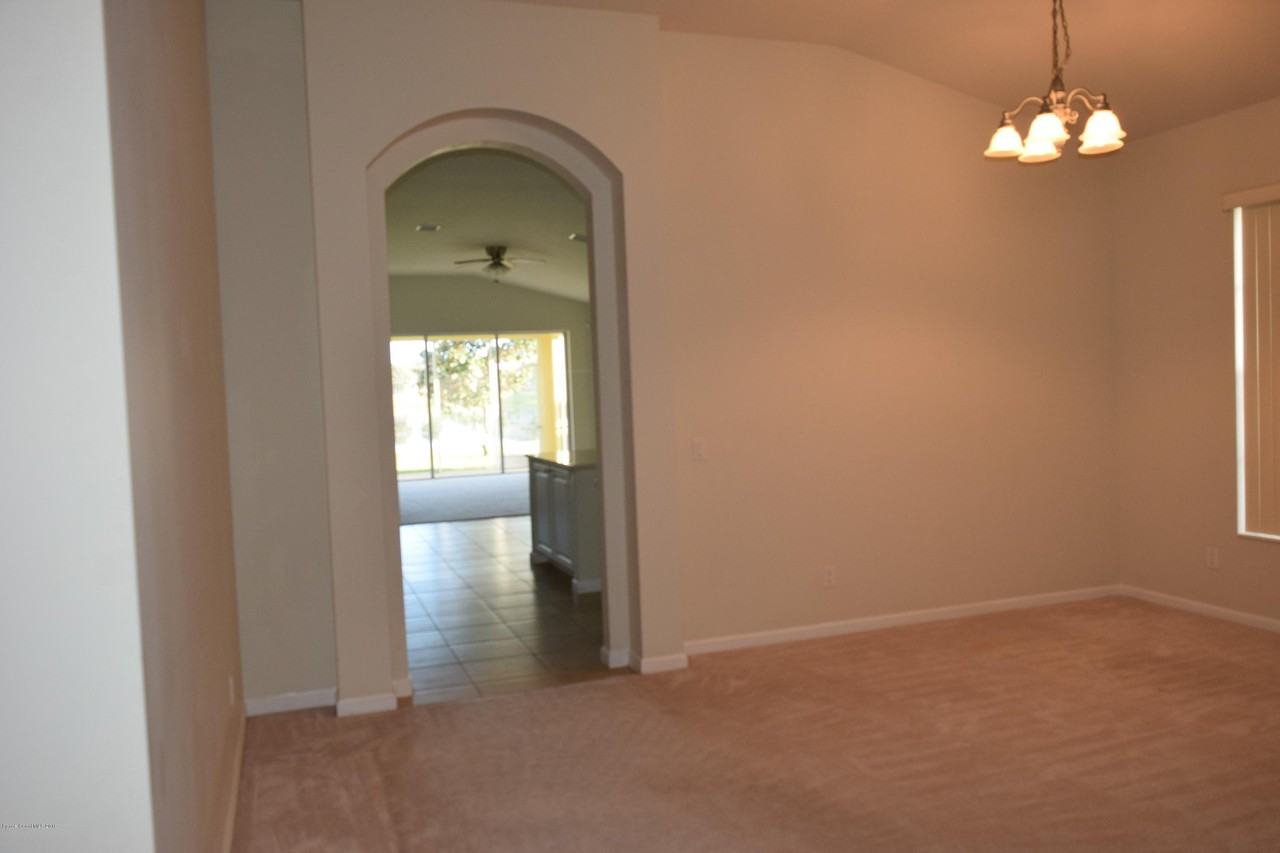 1783 Dittmer Cir Se - Photo 4 of 20