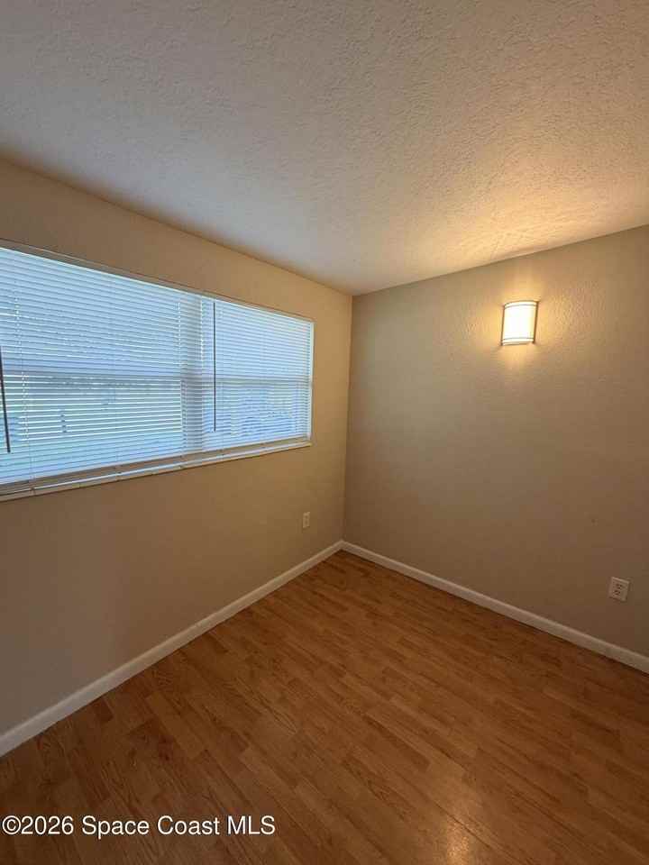 2587 Pepper Ave - Photo 6 of 8