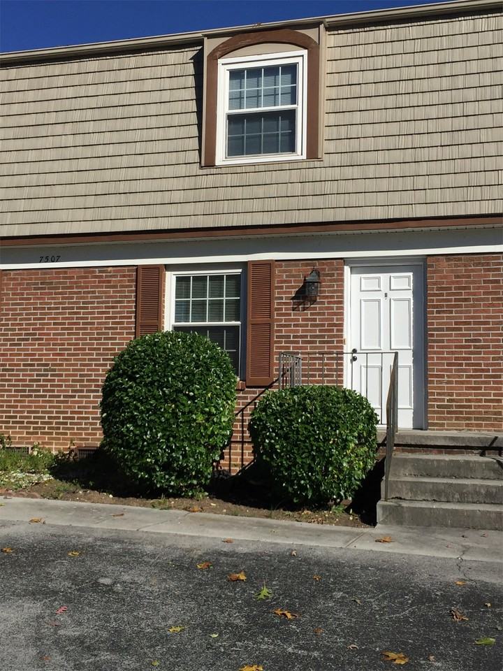 7507 Falling Leaves Cir #B - Photo 2 of 18