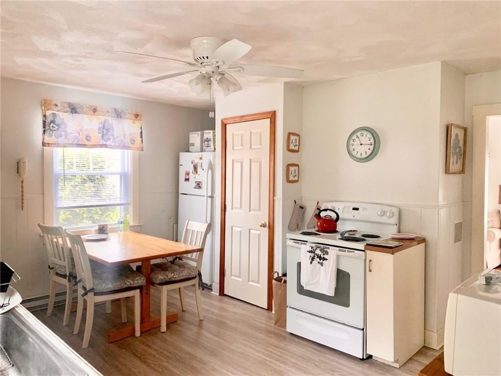 56 Bayberry Rd - Photo 3 of 7