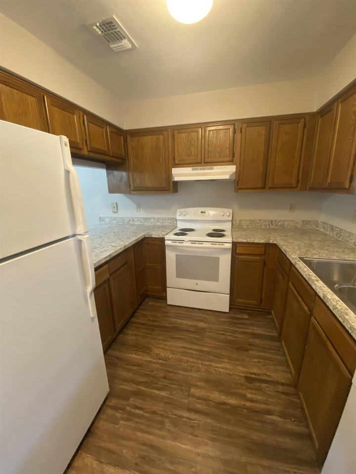 2923 Woodrich Dr #A - Photo 3 of 17