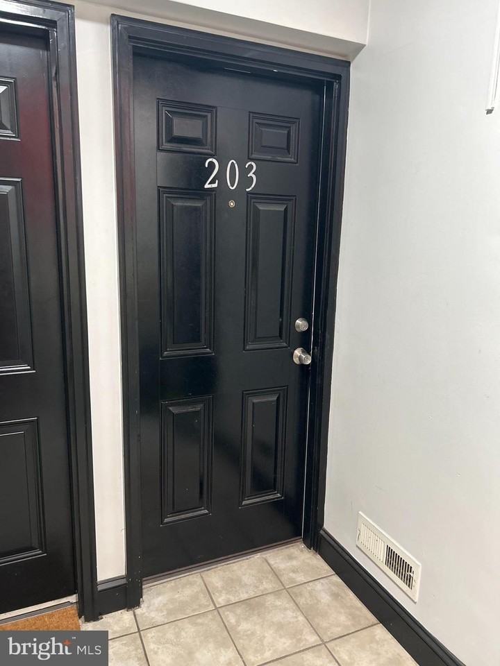 3956 Pennsylvania Ave Se #203 - Photo 2 of 25