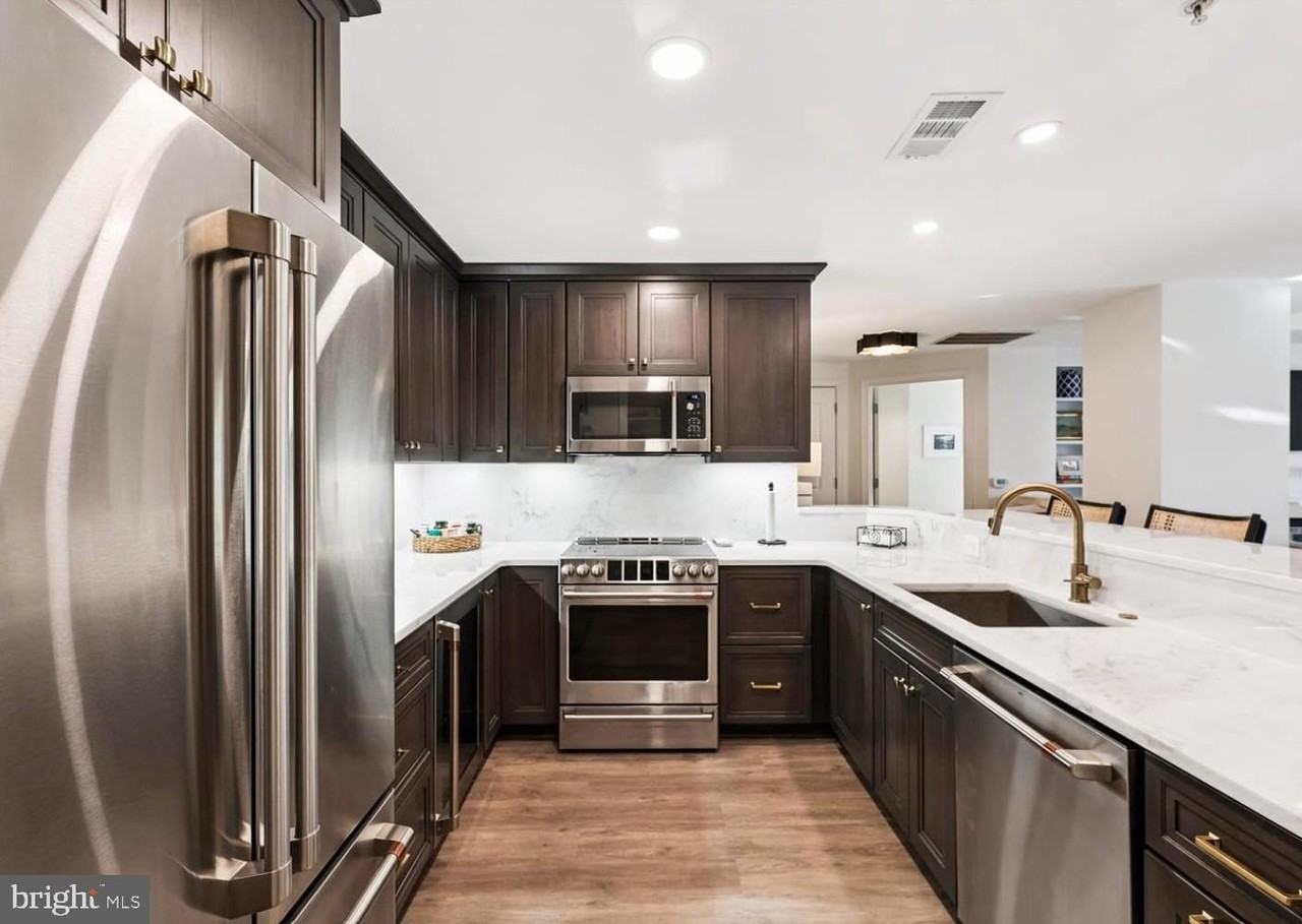 2501 Wisconsin Ave Nw #7 - Photo 5 of 28