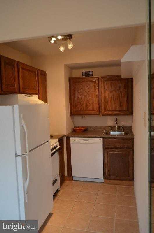 1601 18th St Nw #509 - Photo 6 of 16