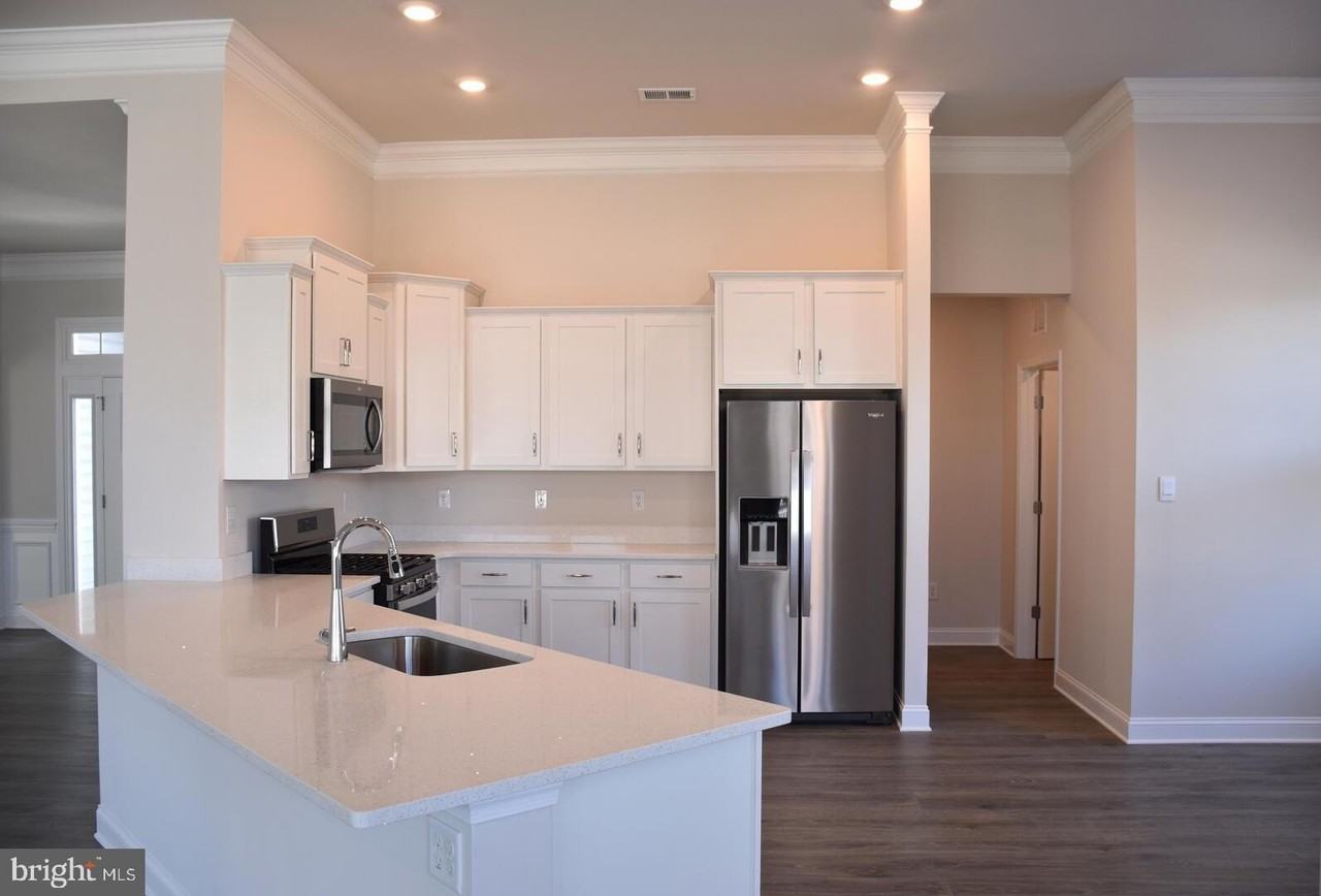 24243 W Cypress Way - Photo 3 of 19