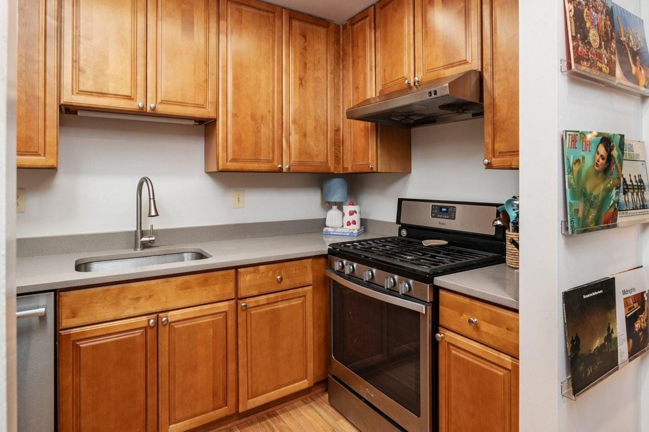 2110 Bonnywood Ln #3-102 - Photo 7 of 19