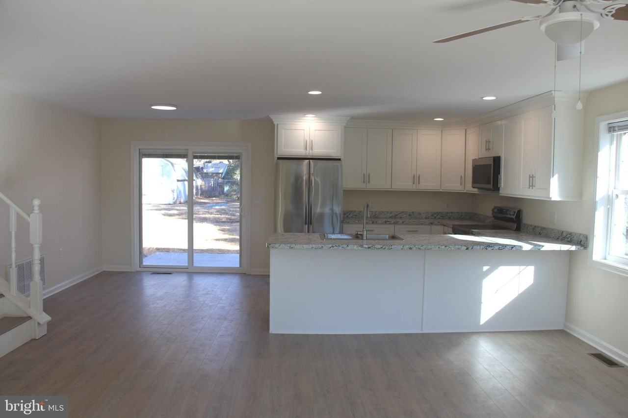 29322 Will St - Photo 6 of 18