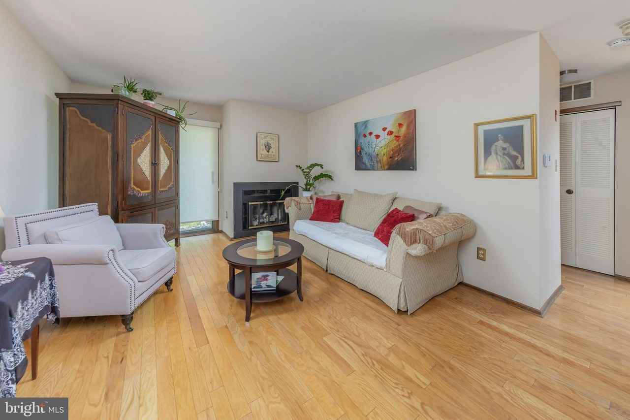 127 Ashton Ct - Photo 5 of 17